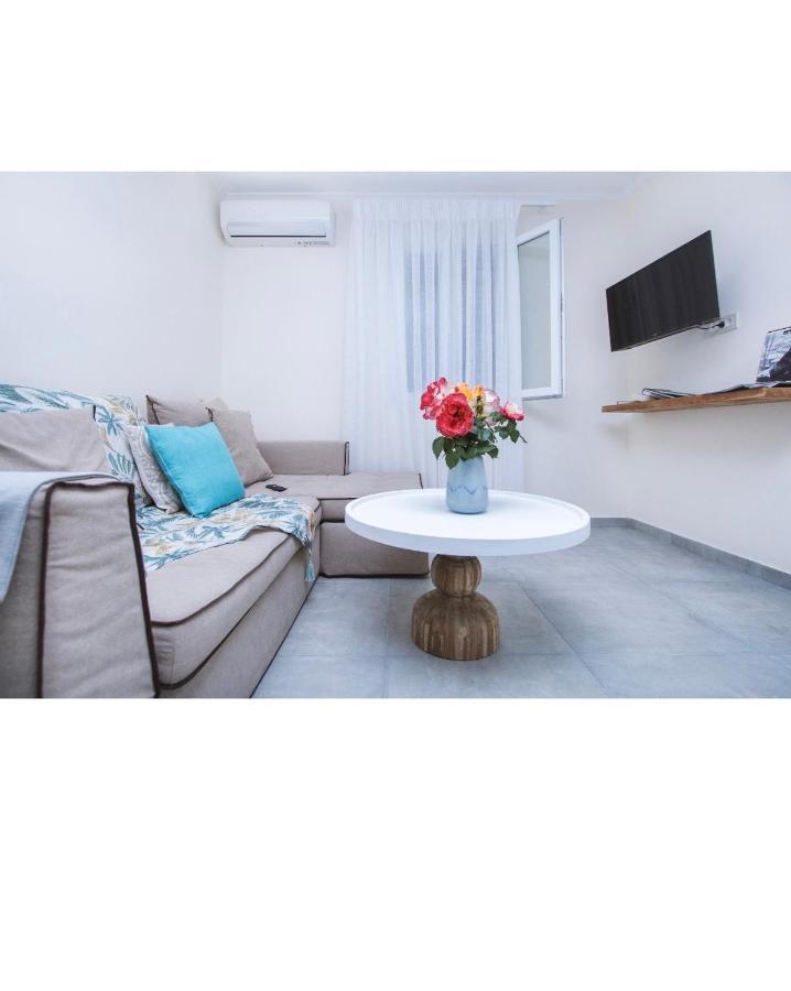 Athena Luxury Apartments Mesongí エクステリア 写真